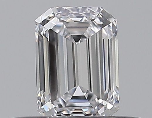 Emerald 0.3 ct D VVS1