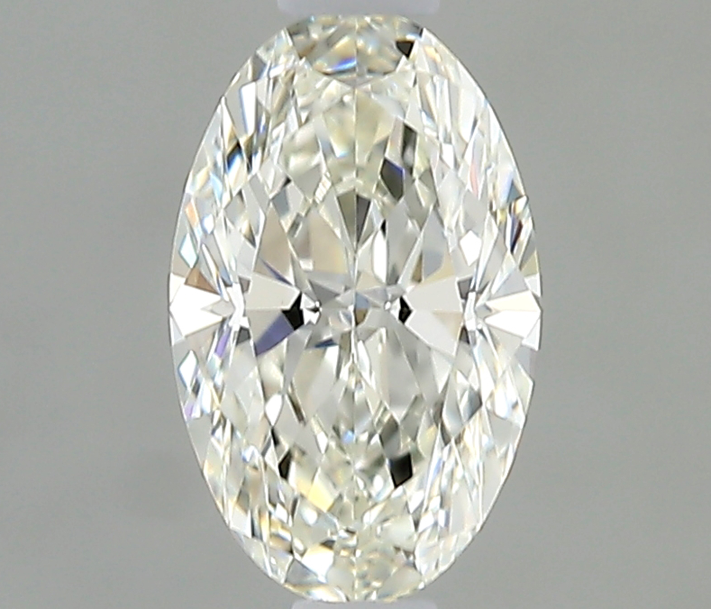 Oval 0.4 ct J VS1