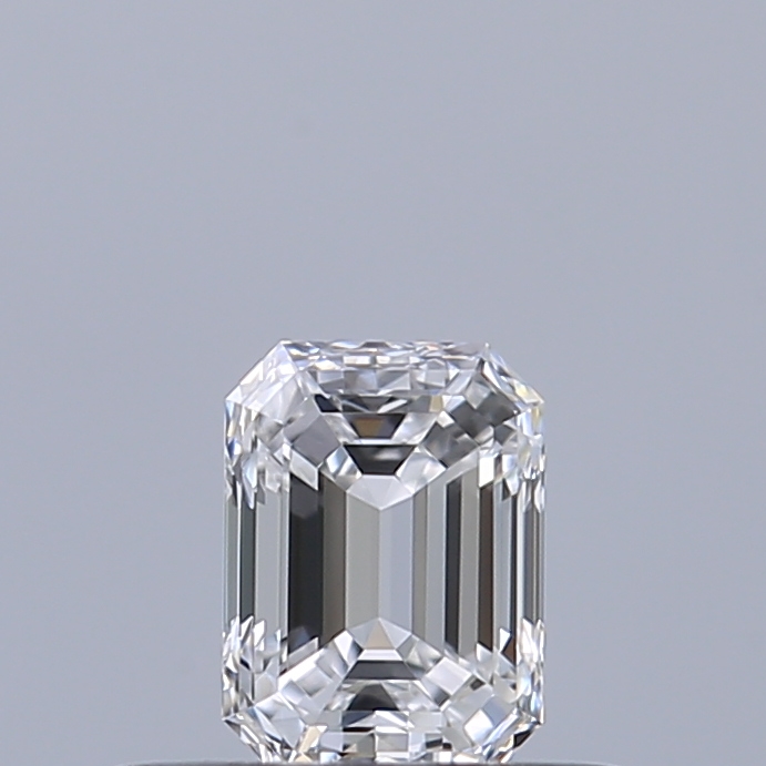 Emerald 0.3 ct D VVS2