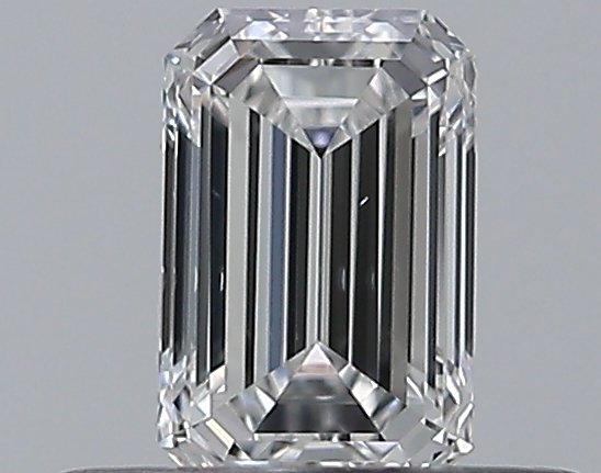 Emerald 0.32 ct E VS2