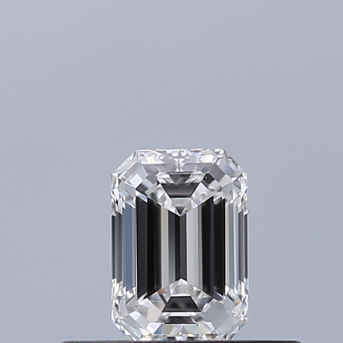 Emerald 0.3 ct E VVS2