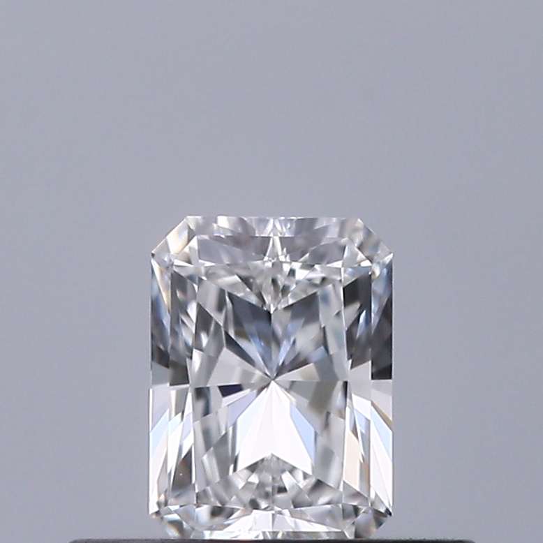 Radiant 0.31 ct D IF