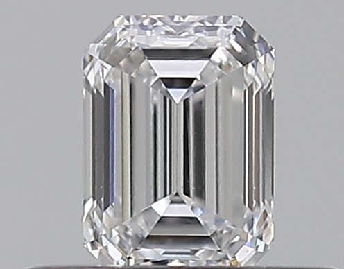 Emerald 0.31 ct D VS2