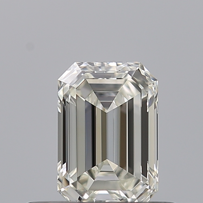 Emerald 0.44 ct J IF