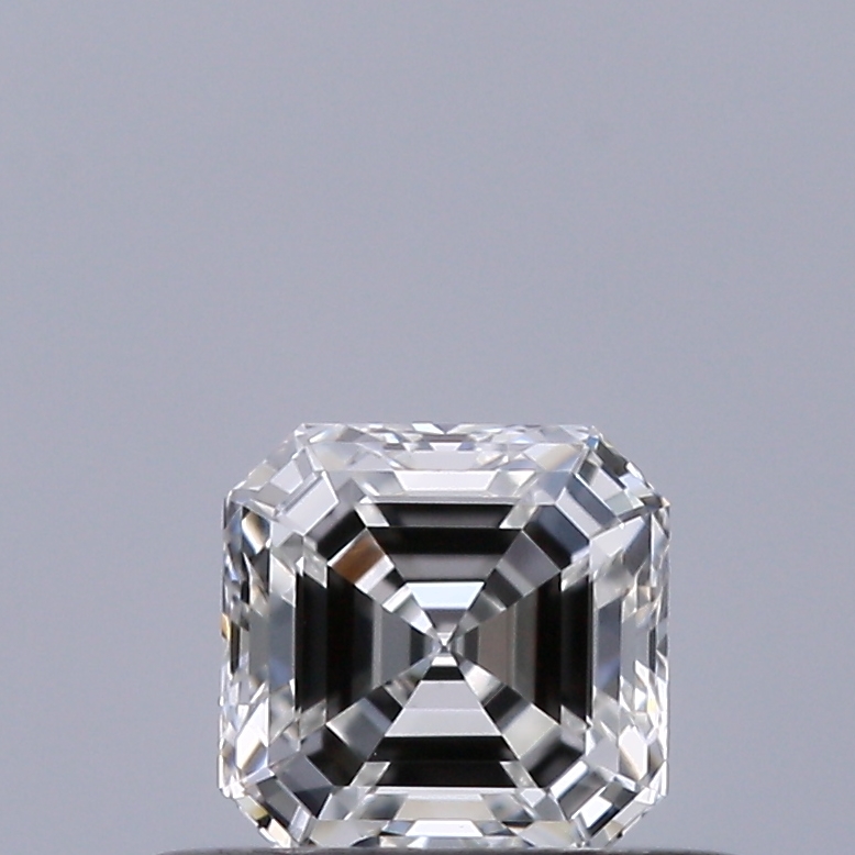 Emerald 0.35 ct F VVS2