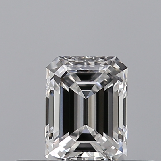 Emerald 0.32 ct D VVS2