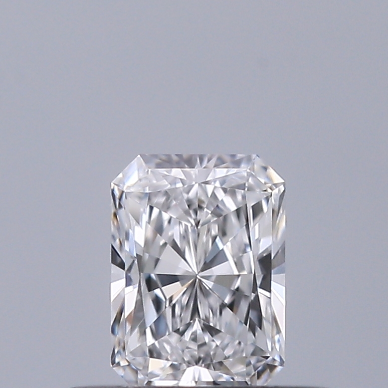 Radiant 0.31 ct D IF