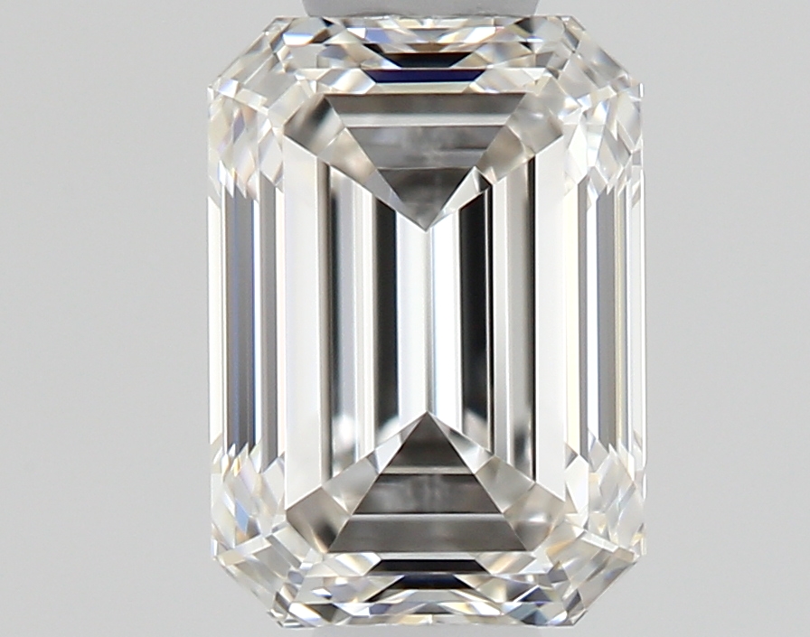 Emerald 0.6 ct H VVS1