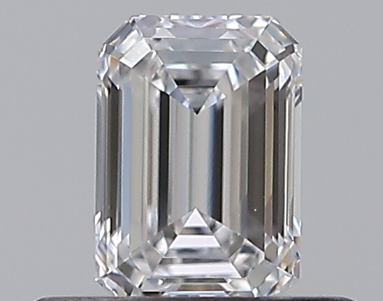 Emerald 0.38 ct D VVS2