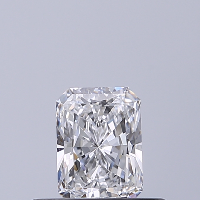 Radiant 0.32 ct D VVS1