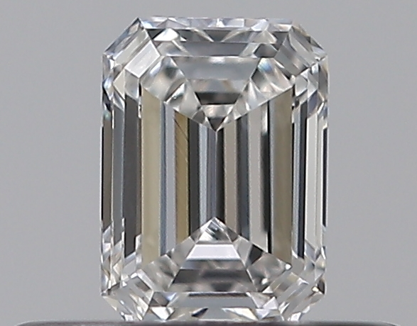 Emerald 0.31 ct E VS2