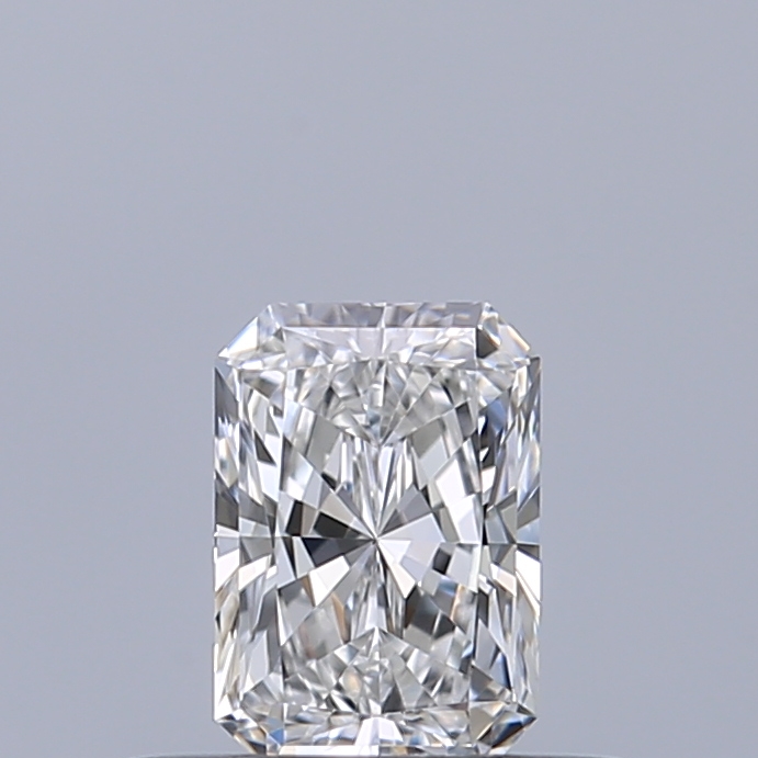 Radiant 0.32 ct E IF