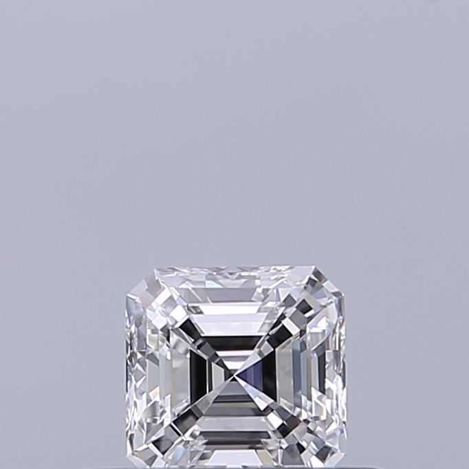 Emerald 0.3 ct D VVS2