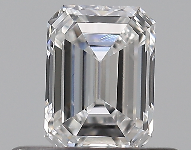 Emerald 0.38 ct E VS1