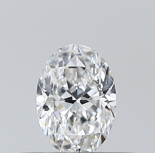 Oval 0.3 ct E SI2