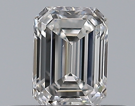 Emerald 0.32 ct F VVS2