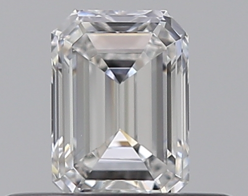 Emerald 0.31 ct E VS2