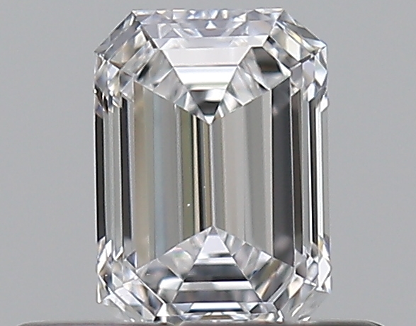 Emerald 0.36 ct D VS2