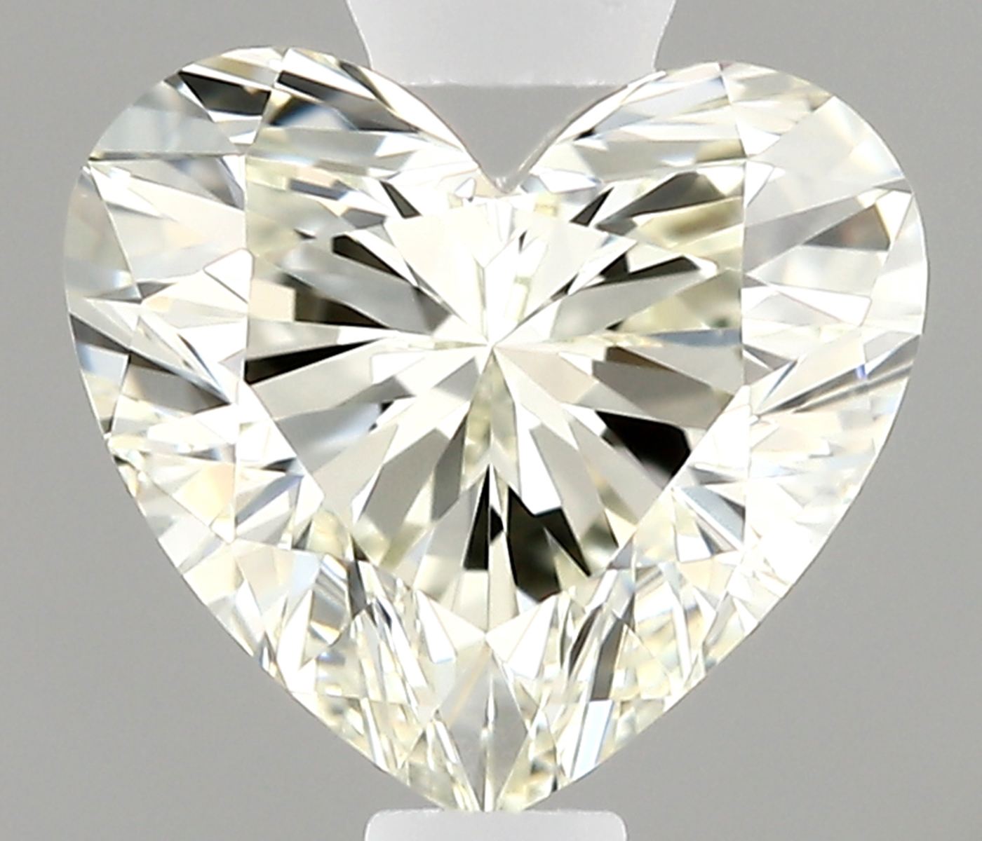 Heart 0.63 ct J IF