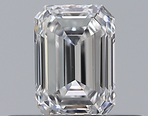 Emerald 0.32 ct D VS1