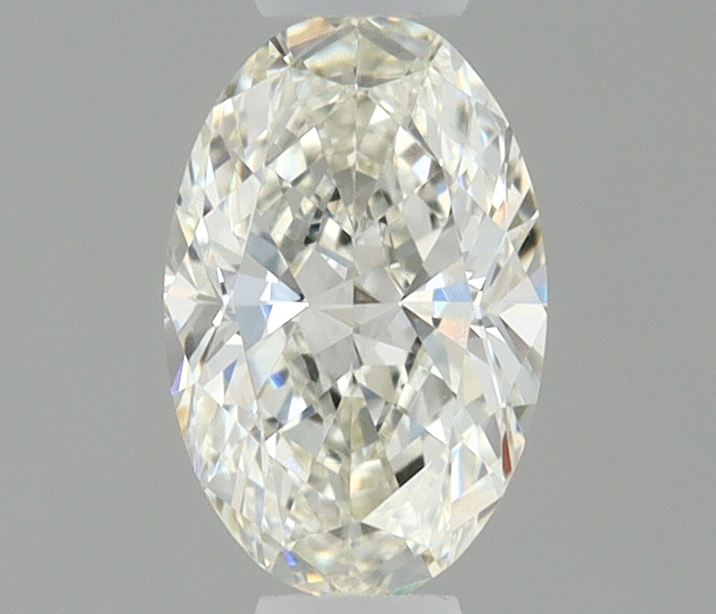 Oval 0.3 ct H VVS1