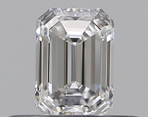 Emerald 0.32 ct E VS2