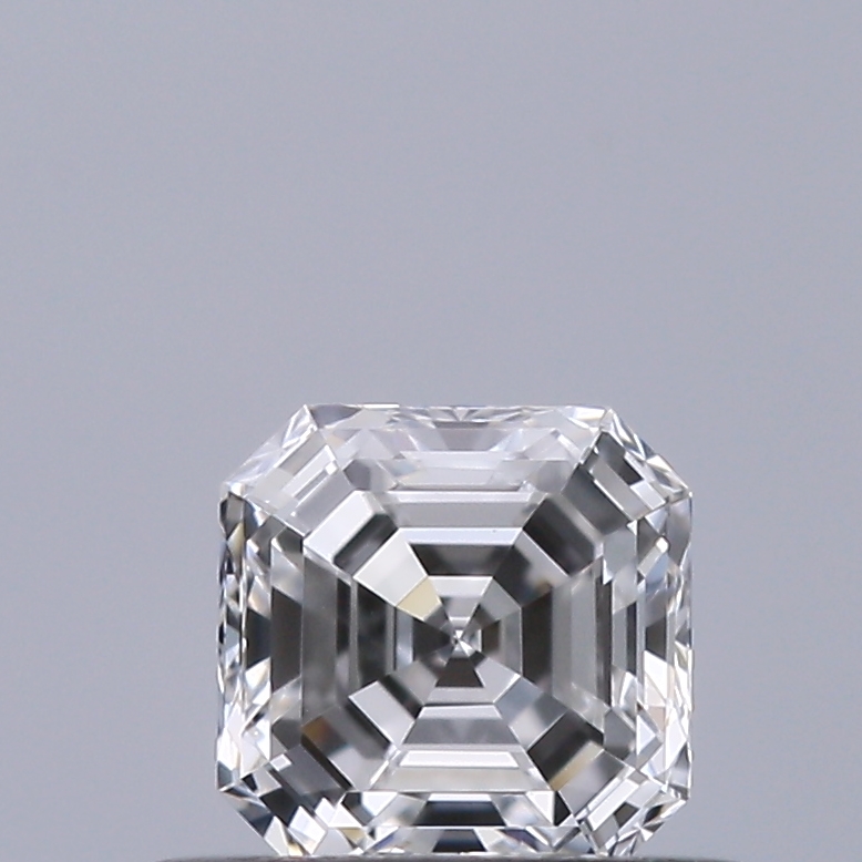 Emerald 0.4 ct D VVS1