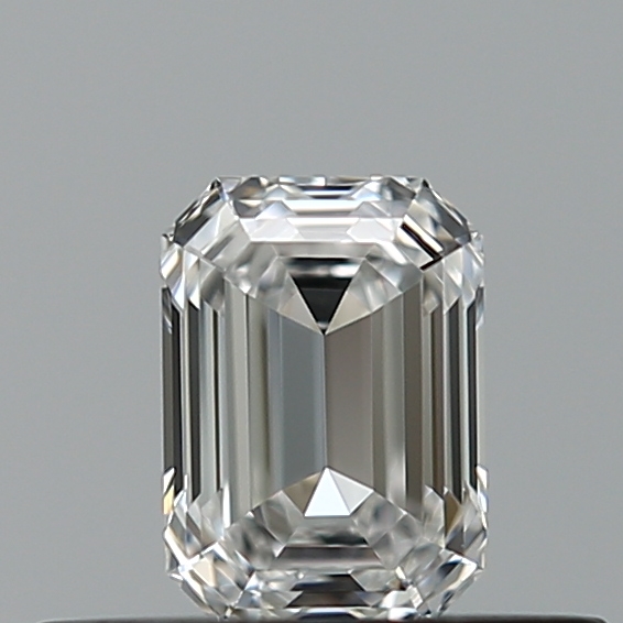 Emerald 0.34 ct E VVS2