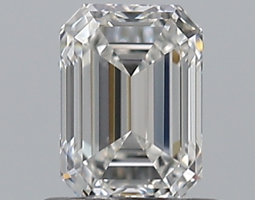 Emerald 0.8 ct F VS2