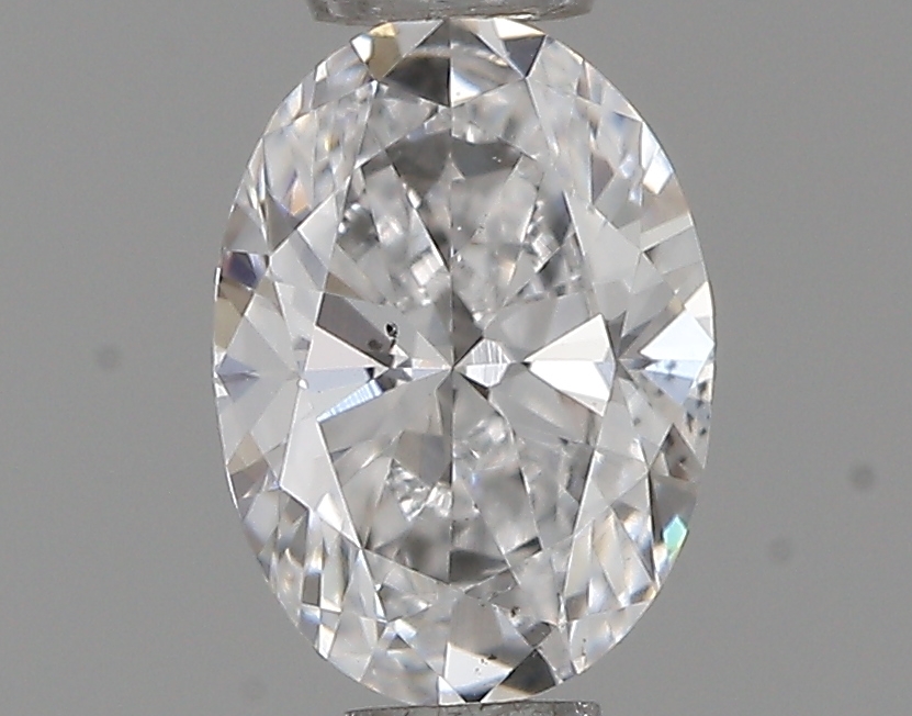 Oval 0.4 ct D VS2