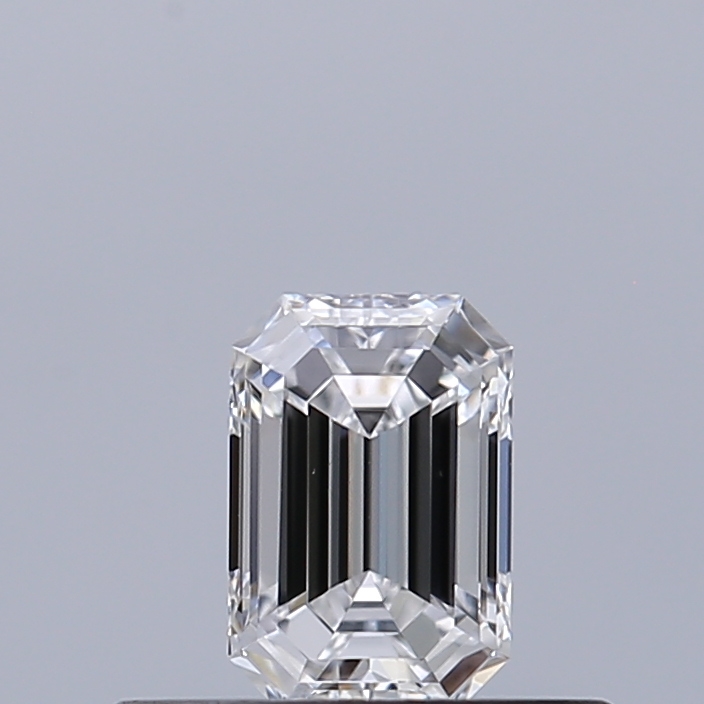 Emerald 0.3 ct D VVS2