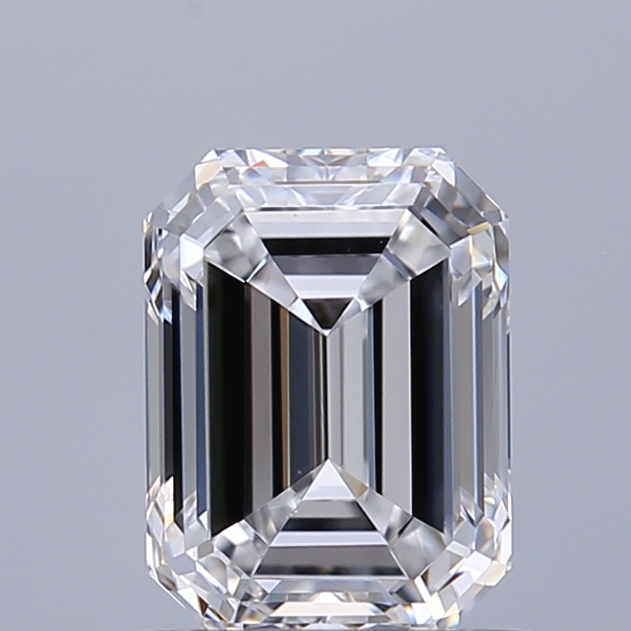 Emerald 0.9 ct D VS1