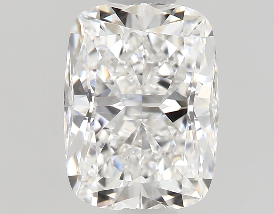 Cushion 0.7 ct E VVS2