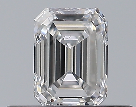 Emerald 0.31 ct D VS2