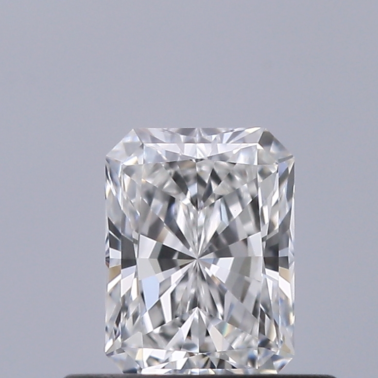 Radiant 0.41 ct E VVS1