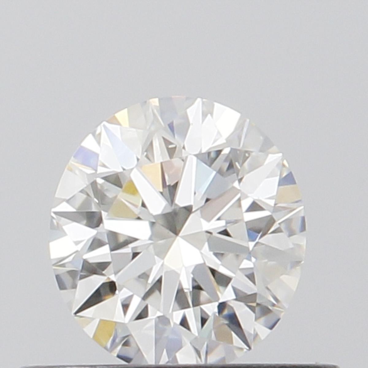 Round 0.4 ct F VS2
