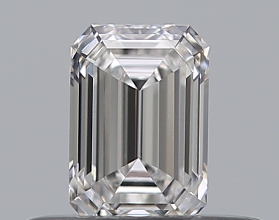 Emerald 0.31 ct D VS1