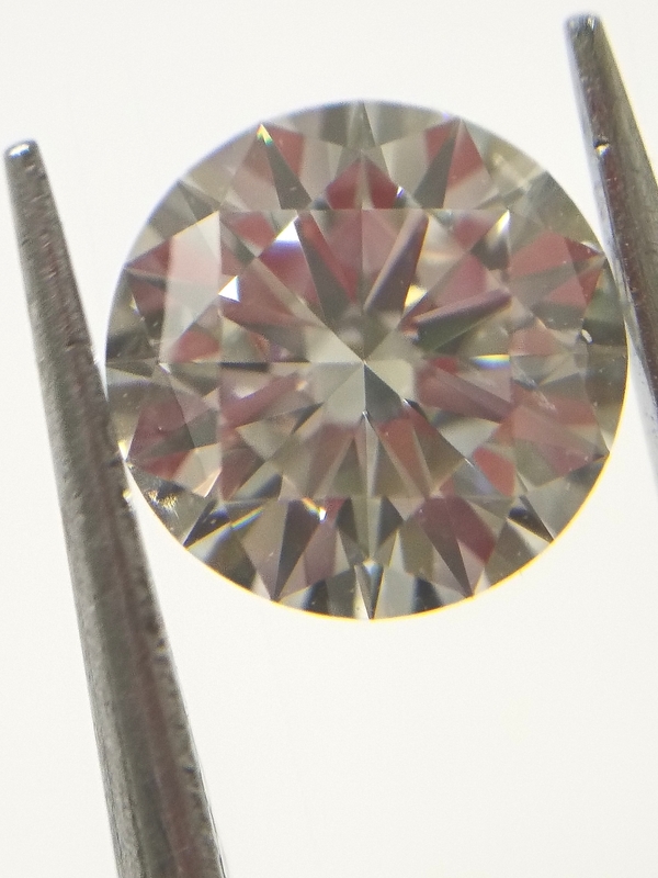 Round 0.5 ct F VS2