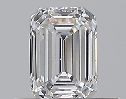 Emerald 0.32 ct D VS2