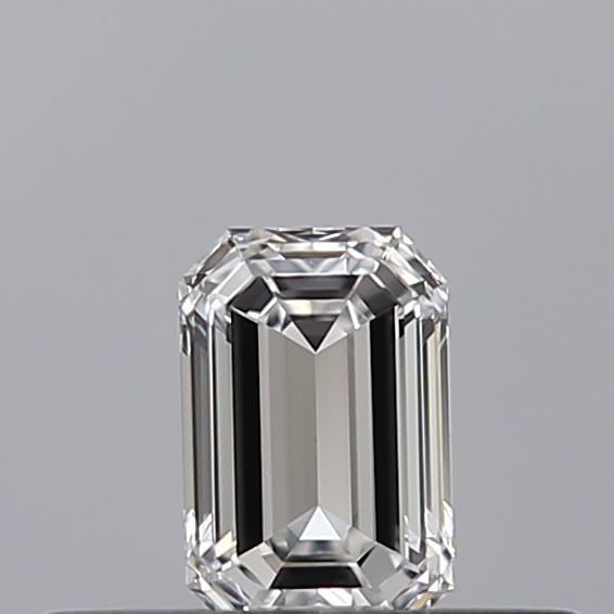 Emerald 0.23 ct D VS2