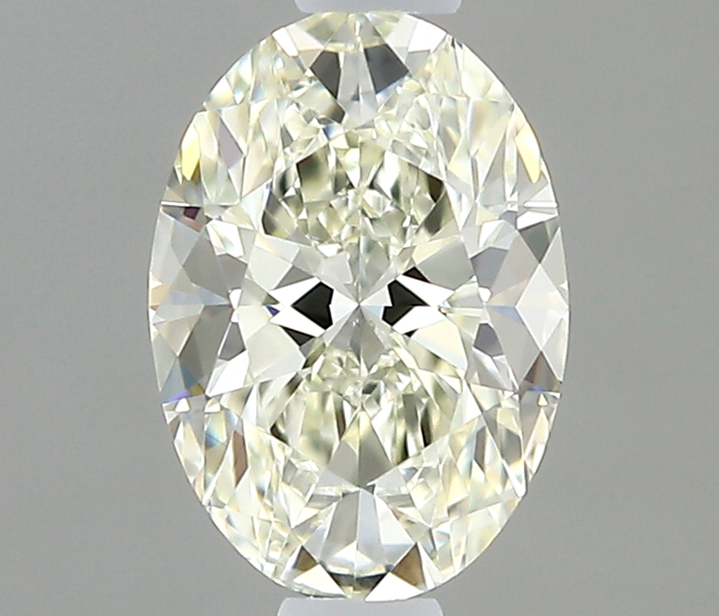 Oval 0.4 ct M VS1