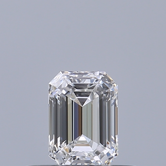 Emerald 0.32 ct D IF