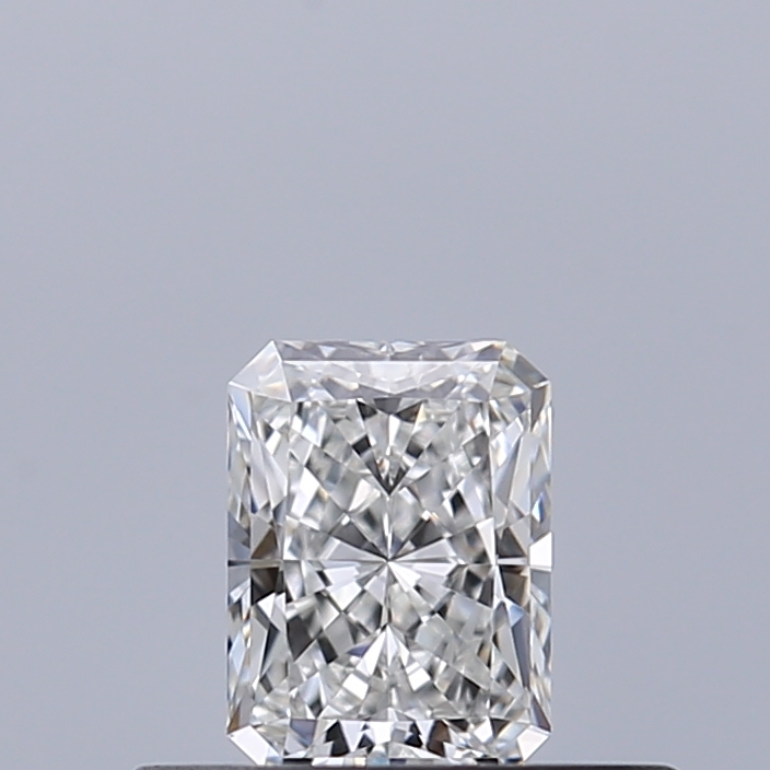 Radiant 0.3 ct F IF