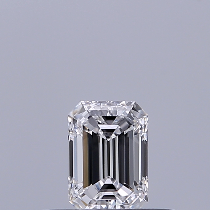Emerald 0.26 ct D VS1
