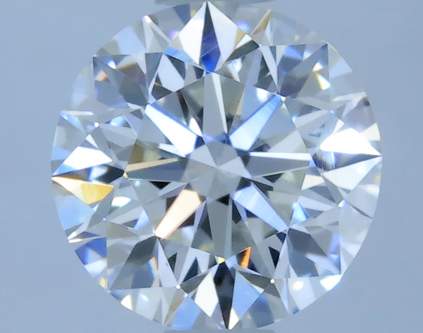 Round 0.7 ct G VVS2