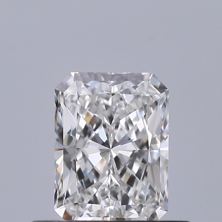 Radiant 0.46 ct E VVS1