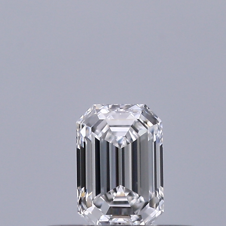 Emerald 0.23 ct D VS1