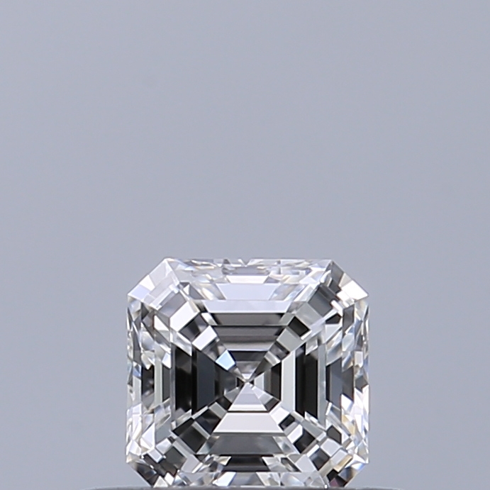 Emerald 0.3 ct D VVS1