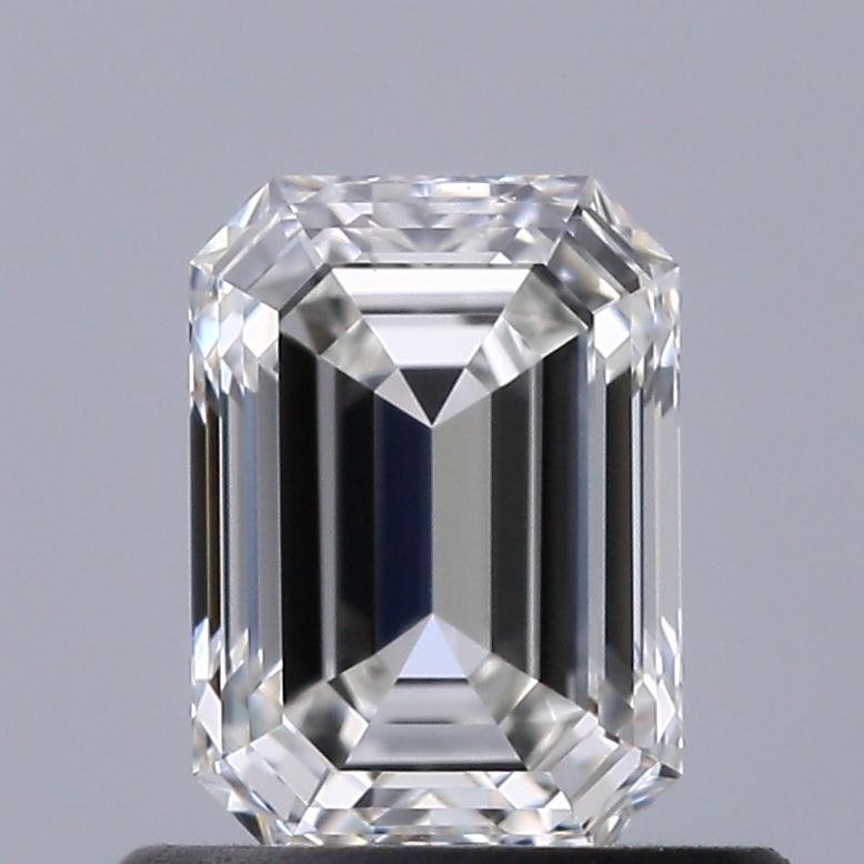Emerald 0.7 ct F IF