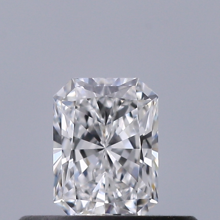 Radiant 0.3 ct D VVS1